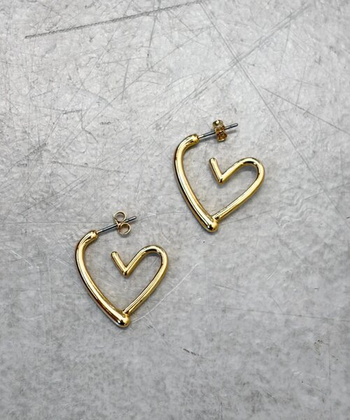 LOUNGEDRESS（ラウンジドレス）の「【GALENA/ガレナ】ハートピアス（ピアス（両耳用）・レディース・ゴールド/シルバー・FREE）」の2枚目の写真