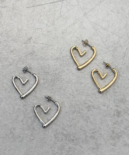 LOUNGEDRESS（ラウンジドレス）の「【GALENA/ガレナ】ハートピアス（ピアス（両耳用）・レディース・ゴールド/シルバー・FREE）」の4枚目の写真