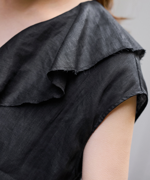 FRAMeWORK（フレームワーク）の「≪WEB限定 / 追加≫フレンチリネンフリルプルオーバー（シャツ/ブラウス・レディース・ブラック/ホワイト・FREE）」の18枚目の写真