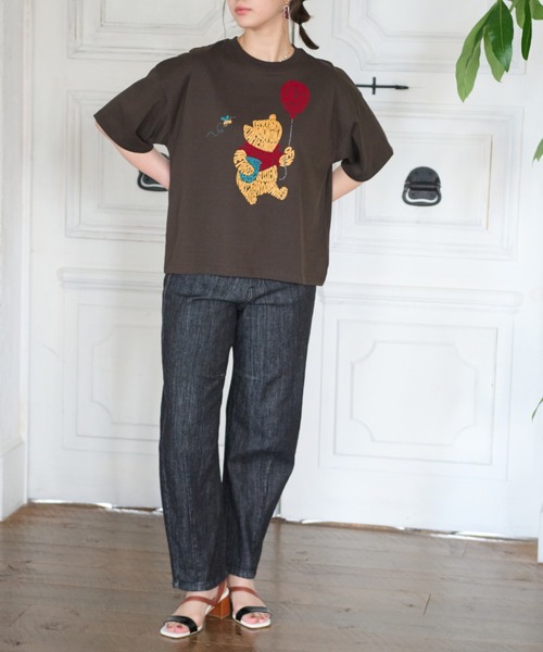 Disney（ディズニー）の「＜Ｄｉｓｎｅｙ＞【プー】綿混素材ゆるっとＴシャツ（Tシャツ/カットソー・レディース・ブラウン系・MEDIUM/XX-LARGE/LARGE/X-LARGE）」の5枚目の写真