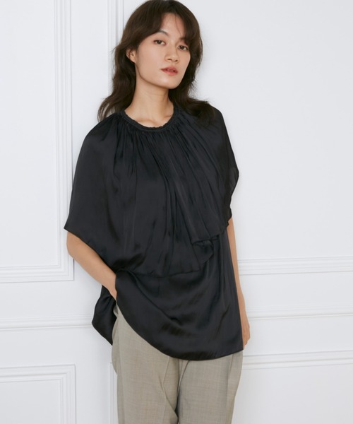 INED(イネド)の「サテンヴィンテージ ケープカラーブラウス《la veille by SUPERIOR CLOSET》(シャツ/ブラウス・レディース・ブラック/オフホワイト・9号)」の11枚目の写真