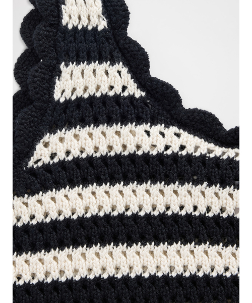 GAP(ギャップ)の「クロシェ スクープネック タンクトップ(ニット/セーター・レディース・ネイビー/ホワイト系その他/バーガンディー/ブラック×ホワイト・S/XS/XXS/XL/L/M)」の16枚目の写真