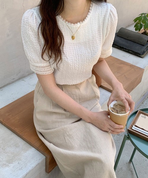 SallyLunn(サリーラン)の「スカラップレースネックトップス(Tシャツ/カットソー・レディース・ホワイト・LARGE/MEDIUM/X-LARGE)」の2枚目の写真