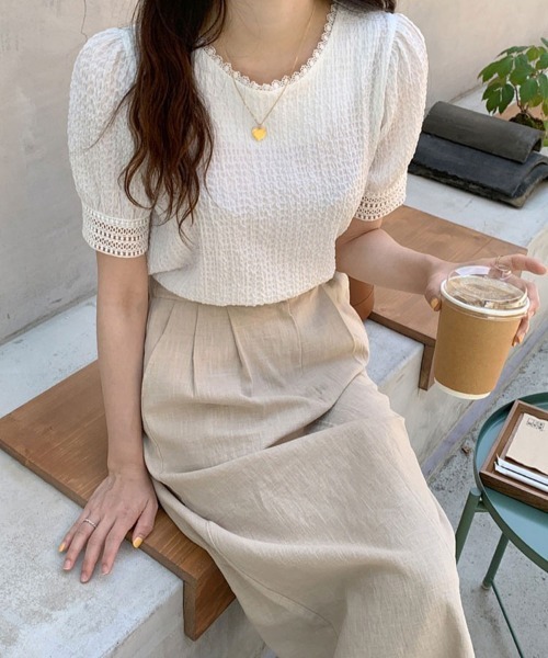 SallyLunn(サリーラン)の「スカラップレースネックトップス(Tシャツ/カットソー・レディース・ホワイト・LARGE/MEDIUM/X-LARGE)」の3枚目の写真