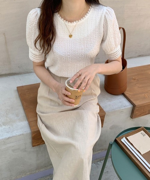 SallyLunn(サリーラン)の「スカラップレースネックトップス(Tシャツ/カットソー・レディース・ホワイト・LARGE/MEDIUM/X-LARGE)」の4枚目の写真