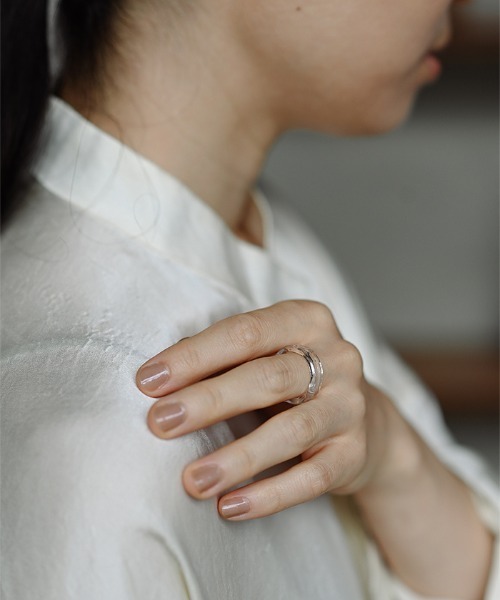 HARIO Lampwork Factory（ハリオランプワークファクトリー）の「リング リプル（リング・レディース・クリア・-）」の5枚目の写真