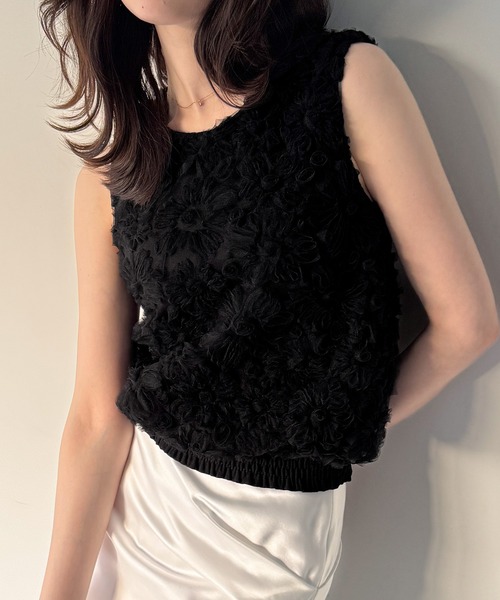 junoah(ジュノア)の「フラワーモチーフチュールノースリーブトップス(Tシャツ/カットソー・レディース・ブラック/ピンク/アイボリー・SMALL/MEDIUM/X-LARGE/LARGE)」の4枚目の写真