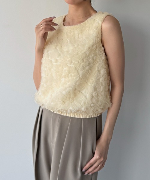 junoah(ジュノア)の「フラワーモチーフチュールノースリーブトップス(Tシャツ/カットソー・レディース・ブラック/ピンク/アイボリー・SMALL/MEDIUM/X-LARGE/LARGE)」の20枚目の写真