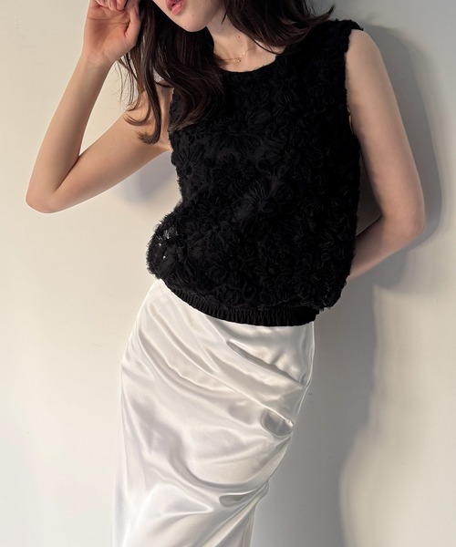 junoah（ジュノア）の「フラワーモチーフチュールノースリーブトップス（Tシャツ/カットソー・レディース・ブラック/ピンク/アイボリー・SMALL/MEDIUM/X-LARGE/LARGE）」の9枚目の写真