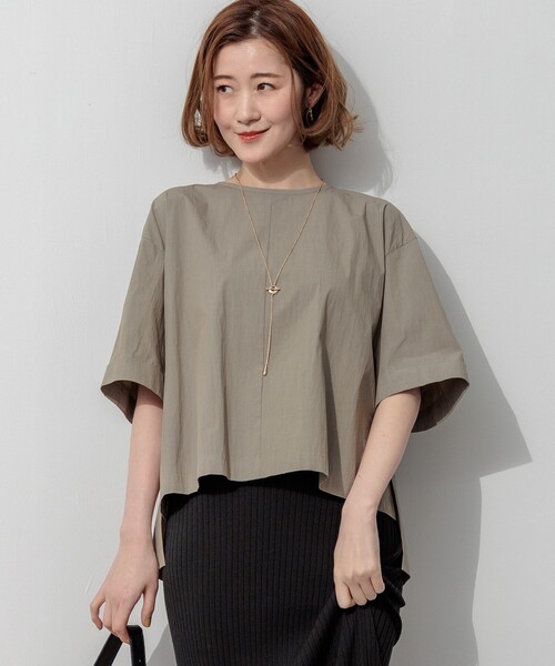 23区 S(ニジュウサンクチイサイサイズ)の「コットンナイロンタイプライター T ブラウス(シャツ/ブラウス・レディース・カーキ系/ホワイト系・32)」の2枚目の写真