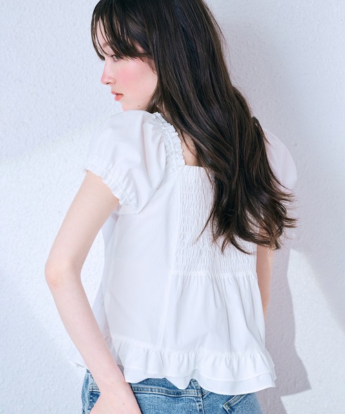 Audie a Muses(オーディアミューズ)の「【モデル美香着用】コルセット風ピンタックブラウス(シャツ/ブラウス・レディース・ブラウン/オフホワイト/ブラック・36/38/42)」の12枚目の写真
