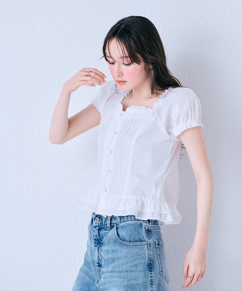 Audie a Muses(オーディアミューズ)の「【モデル美香着用】コルセット風ピンタックブラウス(シャツ/ブラウス・レディース・ブラウン/オフホワイト/ブラック・36/38/42)」の16枚目の写真