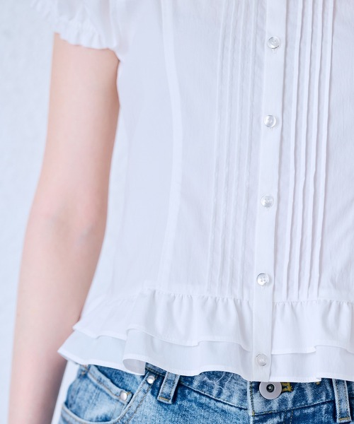 Audie a Muses(オーディアミューズ)の「【モデル美香着用】コルセット風ピンタックブラウス(シャツ/ブラウス・レディース・ブラウン/オフホワイト/ブラック・36/38/42)」の21枚目の写真