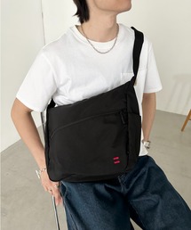 real design（リアルデザイン）の「[A4サイズ対応]舟形ワイドショルダーバッグ/メッセンジャー/撥水ポリエステル/軽量（メッセンジャーバッグ）」