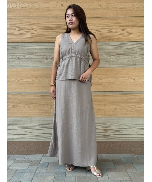 BANANA REPUBLIC FACTORY STORE(バナナリパブリック ファクトリーストア)の「BANANA REPUBLIC FACTORY STORE リネンブレンドサイドタイトップス(シャツ/ブラウス・レディース・ブラック/ブラウン・S/M/XS/L)」の6枚目の写真