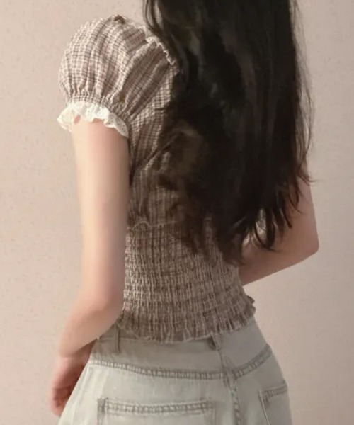 Teem Store(チームストア)の「チェック柄 シャーリングリボン パフスリーブトップス(シャツ/ブラウス・レディース・ブラック/ベージュ・M/S)」の9枚目の写真