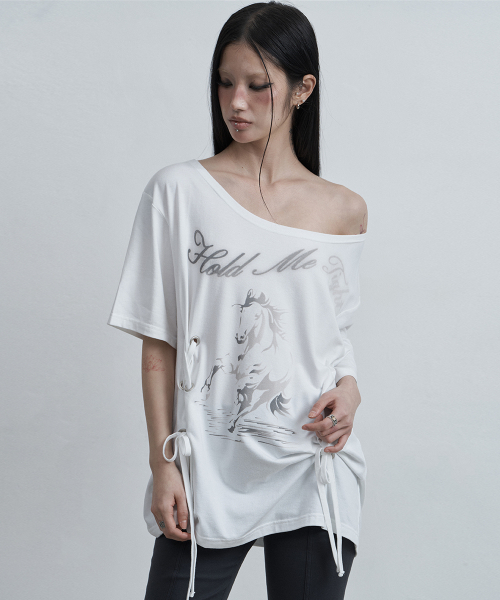 as you are(アズユーアー)の「ホースアイレットオーバーサイズTシャツホワイト(Tシャツ/カットソー・レディース・その他・OS)」の3枚目の写真