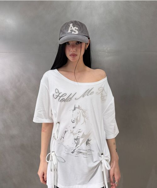 as you are(アズユーアー)の「ホースアイレットオーバーサイズTシャツホワイト(Tシャツ/カットソー・レディース・その他・OS)」の6枚目の写真