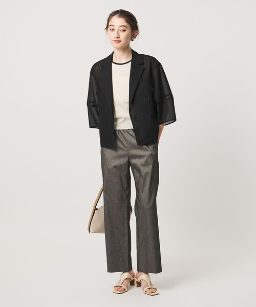 UNITED ARROWS(ユナイテッドアローズ)の「シアー ショート ジャケット ‐ウォッシャブル‐(テーラードジャケット・レディース・オフホワイト/ブラック/ダークグレー・FREE)」の5枚目の写真