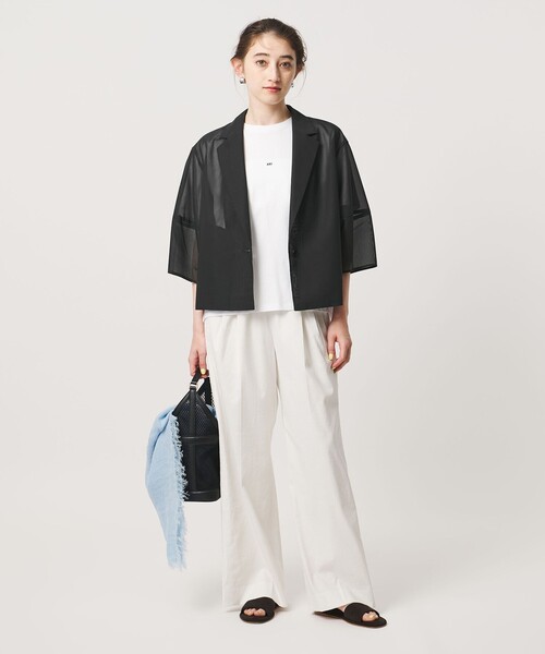 UNITED ARROWS(ユナイテッドアローズ)の「シアー ショート ジャケット ‐ウォッシャブル‐(テーラードジャケット・レディース・オフホワイト/ブラック/ダークグレー・FREE)」の10枚目の写真