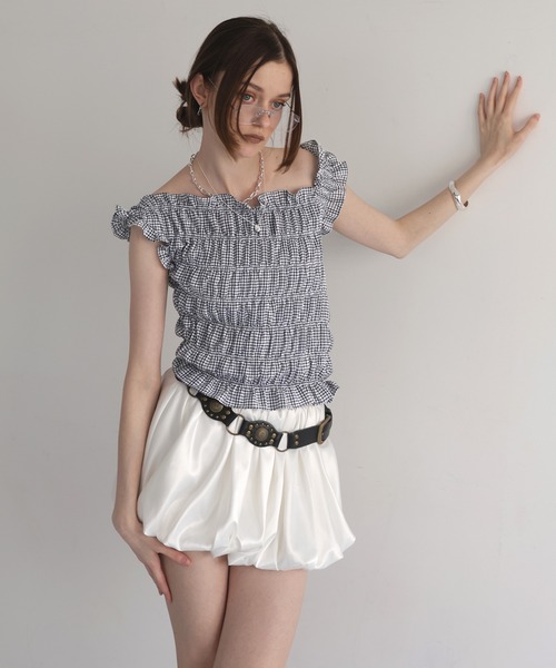 Mili affinity(ミリアフィニティー)の「シャーリングフリルブラウス(Tシャツ/カットソー・レディース・ブラック系その他2/ネイビー/レッド/ブラック系その他/オフホワイト・FREE)」の10枚目の写真