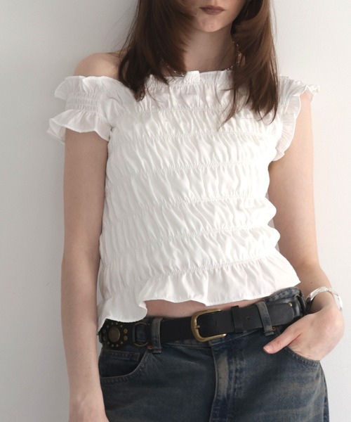 Mili affinity(ミリアフィニティー)の「シャーリングフリルブラウス(Tシャツ/カットソー・レディース・ブラック系その他2/ネイビー/レッド/ブラック系その他/オフホワイト・FREE)」の16枚目の写真