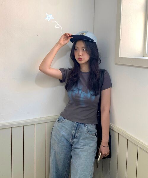 ZEROPLANET（ゼロプラネット）の「ミアグラフィックTシャツ [チャコール]（Tシャツ/カットソー・レディース・その他・FREE）」の8枚目の写真