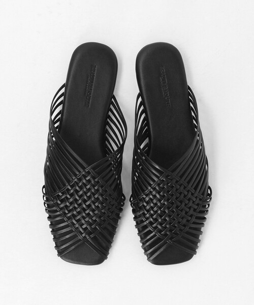 BEAUTY&YOUTH UNITED ARROWS（ビューティーアンドユースユナイテッドアローズ）の「レザー ラインメッシュ スクエア スライダーサンダル（サンダル・レディース・ブラック/ダークブラウン・36/38/37）」の18枚目の写真