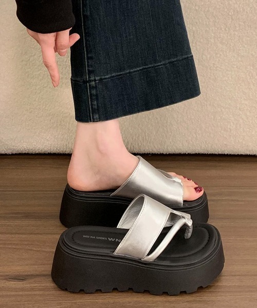 Miniministore（ミニミニストア）の「厚底サンダル トングサンダル レディース（サンダル・レディース・シルバー/アイボリー/ブラック・23.5cm/23.0cm/22.5cm/24.0cm/25.0cm/24.5cm）」の10枚目の写真