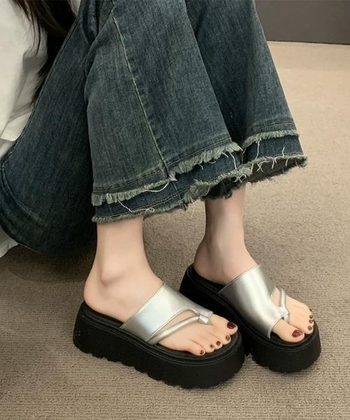 Miniministore（ミニミニストア）の「厚底サンダル トングサンダル レディース（サンダル・レディース・シルバー/アイボリー/ブラック・23.5cm/23.0cm/22.5cm/24.0cm/25.0cm/24.5cm）」の12枚目の写真