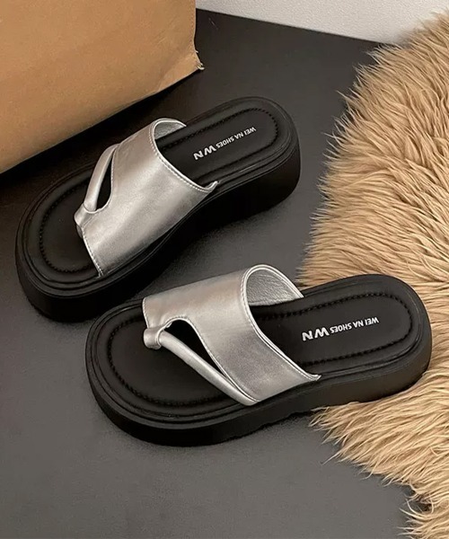 Miniministore（ミニミニストア）の「厚底サンダル トングサンダル レディース（サンダル・レディース・シルバー/アイボリー/ブラック・23.5cm/23.0cm/22.5cm/24.0cm/25.0cm/24.5cm）」の18枚目の写真