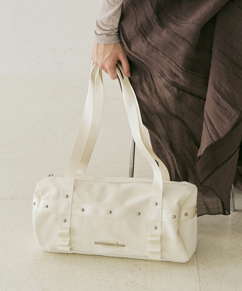 RAIMENT(レイメント)の「Gleam Bag_IVORY(ショルダーバッグ・レディース・その他・FREE)」の4枚目の写真