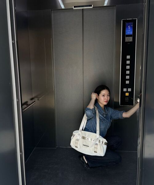 RAIMENT(レイメント)の「Gleam Bag_IVORY(ショルダーバッグ・レディース・その他・FREE)」の16枚目の写真