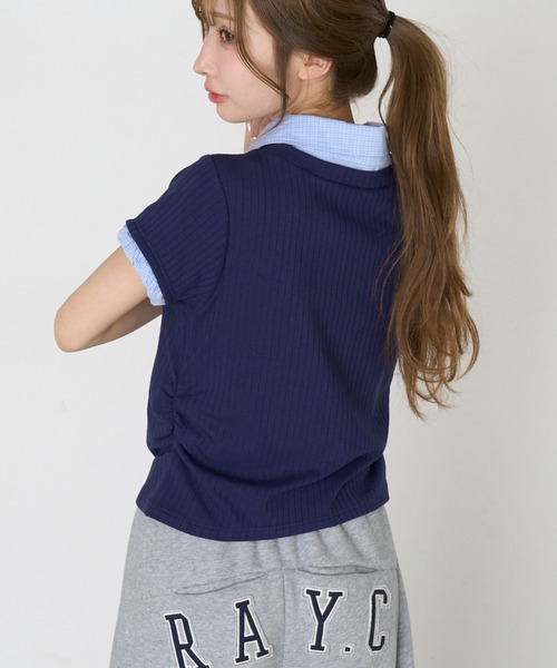 RAY CASSIN（レイカズン）の「胸刺繍襟付きVネックコンパクトTシャツ/レイヤード（Tシャツ/カットソー・レディース・ブラック/ライトベージュ/グレー/ネイビー・FREE）」の9枚目の写真