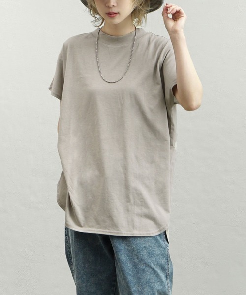 zootie(ズーティー)の「URBAN PLUS ハイネックカットソー(Tシャツ/カットソー・レディース・ライトベージュ/ネイビー/オフホワイト/テラコッタ/スモークピンク/チャコール/ダークグリーン/ブラック/ライトブルー/ブラウン系その他/グレイッシュベージュ/グレイッシュブルー・フリー)」の8枚目の写真