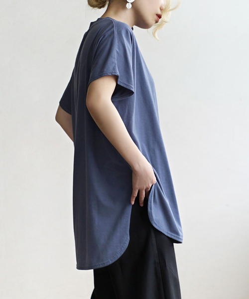 zootie(ズーティー)の「URBAN PLUS ハイネックカットソー(Tシャツ/カットソー・レディース・ライトベージュ/ネイビー/オフホワイト/テラコッタ/スモークピンク/チャコール/ダークグリーン/ブラック/ライトブルー/ブラウン系その他/グレイッシュベージュ/グレイッシュブルー・フリー)」の12枚目の写真
