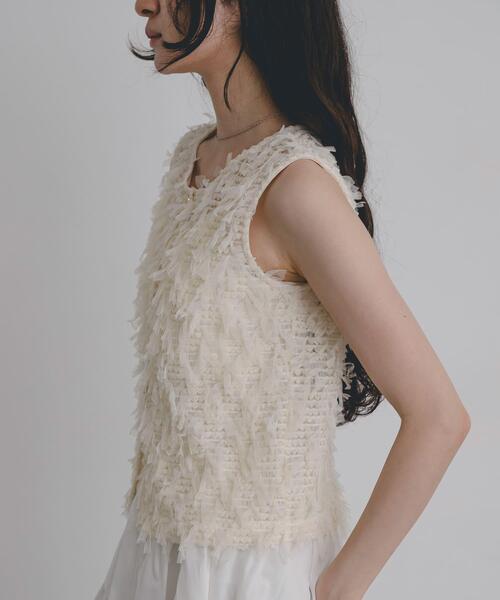 SENSE OF PLACE by URBAN RESEARCH（センスオブプレイスバイアーバンリサーチ）の「2WAYチュールフリンジベスト（ベスト・レディース・アイボリー/ブラック・ONE）」の4枚目の写真