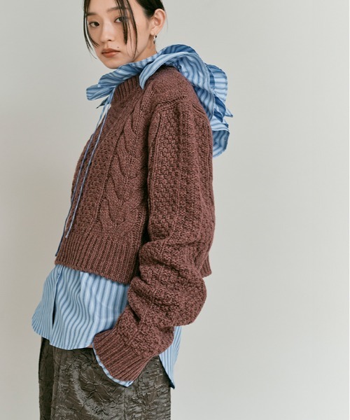 W:Huku（フーク）の「ウール ショート ケーブル ニット / Wool-Blend Short Length Cable Knit Sweater（ニット/セーター・レディース・ブラウン/アイボリー/チャコール・FREE）」の21枚目の写真