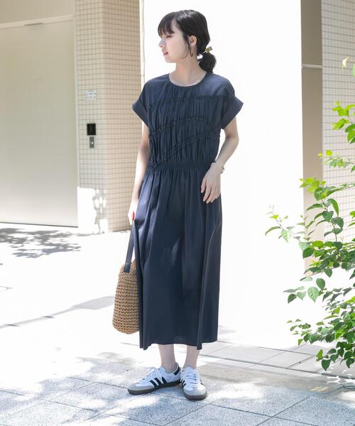 ITEMS URBANRESEARCH（アイテムズ アーバンリサーチ）の「『洗濯可』ランダムシャーリングワンピース（ワンピース・レディース・ブルー系その他/ネイビー/ブラック系その他・FREE）」の22枚目の写真