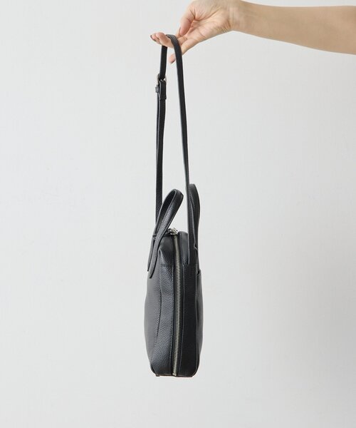 ear PAPILLONNER(イアパピヨネ)の「《本革/2way》縦型ミニポシェットバッグ(ショルダーバッグ・レディース・シルバー/ブルー系その他/ブラック・FREE)」の12枚目の写真