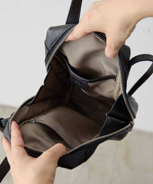 ear PAPILLONNER(イアパピヨネ)の「《本革/2way》縦型ミニポシェットバッグ(ショルダーバッグ・レディース・シルバー/ブルー系その他/ブラック・FREE)」の20枚目の写真