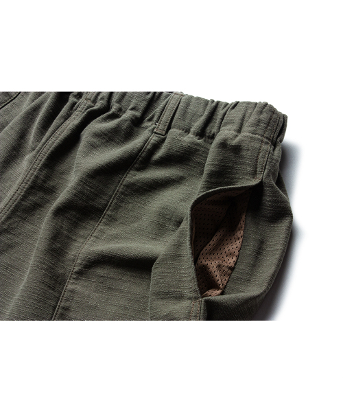 THE RESQ（ザーレスキュー）の「COTTON SLUB YOSEMITE CAMP SHORTS [MOSS OLIVE]（その他パンツ・メンズ・その他・MEDIUM/LARGE/X-LARGE）」の5枚目の写真