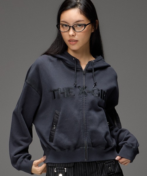 X-girl(エックスガール)の「WOVEN MIX FUZZY LOGO ZIP UP SWEAT HOODIE(パーカー・レディース・オリーブ/ブラック・S/M)」の1枚目の写真