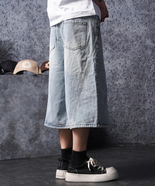 1111clothing（ワンフォークロージング）の「ワイドカーブ デニムジョーツ / Wide Curve Denim Shorts（デニムパンツ・メンズ・ネイビー/ブルー・M/L/XL）」の3枚目の写真