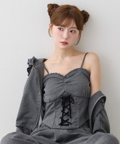 one after another NICE CLAUP(ワンアフターアナザーナイスクラップ)の「【セットアップ可能/パンツ別売り】レースアップキャミソール(キャミソール・レディース・ピンク/チャコールグレー/ブラック/オフホワイト/ブラウン・FREE)」の1枚目の写真