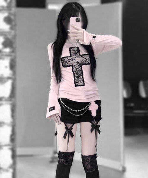 OLIVE des OLIVE（オリーブデオリーブ）の「【インフルエンサー企画】miko cross charm short pants（その他パンツ・レディース・ピンク/ブラック・FREE）」の4枚目の写真