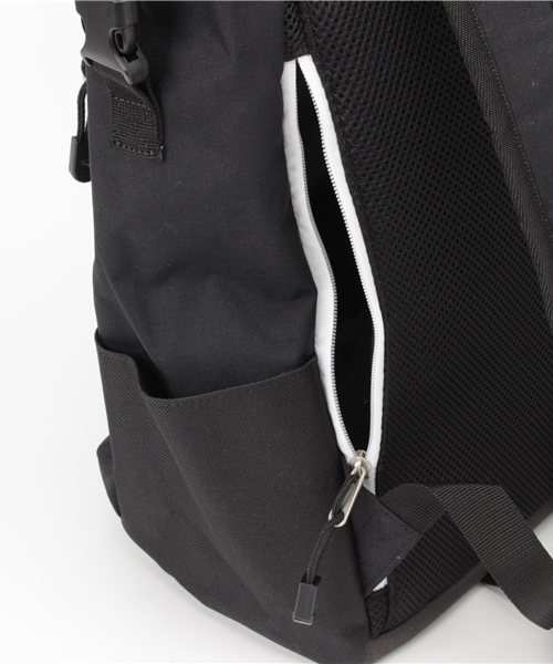 Dickies（ディッキーズ）の「＿Dickies　ジョイントトップバックパック（バックパック/リュック・レディース・ネイビー/ブラック/ホワイト/カーキオリーブ・FREE）」の6枚目の写真