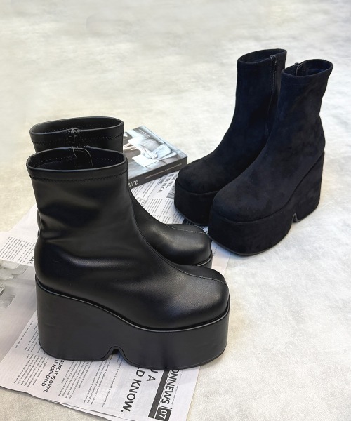 DEMETER（デメテル）の「厚底 ボリュームソール センターシーム ストレッチショートブーツ（ブーツ・レディース・ブラック系その他/ブラック・S/M/L/LL）」の3枚目の写真