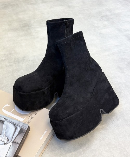 DEMETER（デメテル）の「厚底 ボリュームソール センターシーム ストレッチショートブーツ（ブーツ・レディース・ブラック系その他/ブラック・S/M/L/LL）」の21枚目の写真
