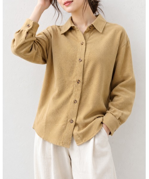 FAZVY(ファズビー)の「深みカラーで季節を纏う こなれリラックスシャツ(シャツ/ブラウス・レディース・ベージュ/レッド/グレー・M/L/S)」の20枚目の写真